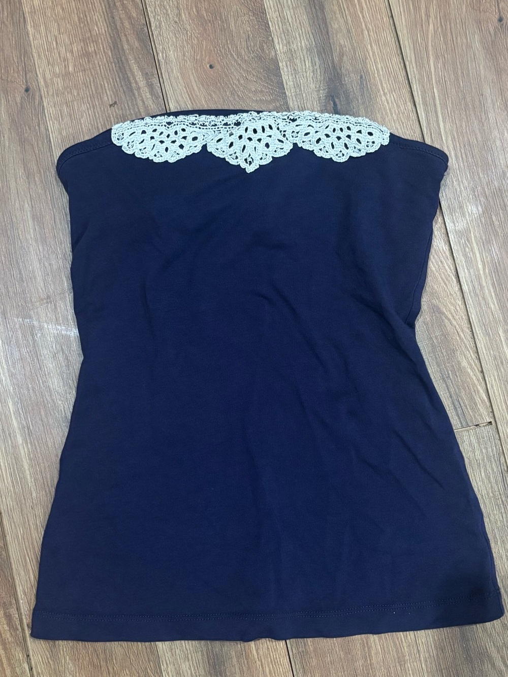 Banana Republic Navy Strapless Tube Top XS White Crochet Trim Stretch Knit Y2K - Picture 2 of 4